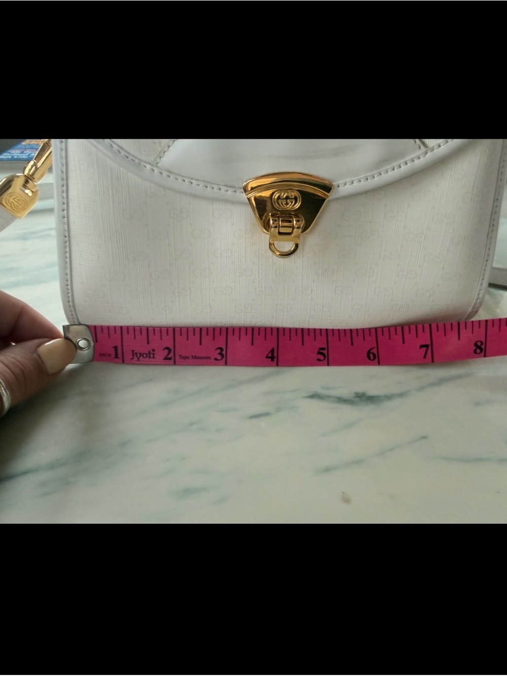 Vintage Gucci White Crossbody Bag with Gold Hardware - Picture 15 of 15